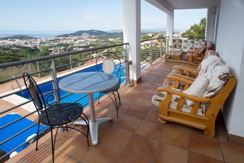 Villa Yaco Lloret de Mar Luaran gambar
